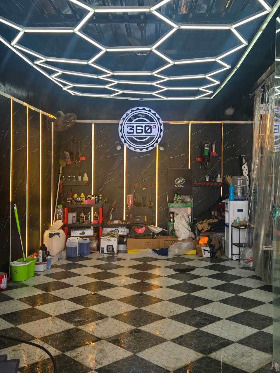 Automart Interior
